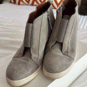 Linea Paolo Wedge Sneaker Gray